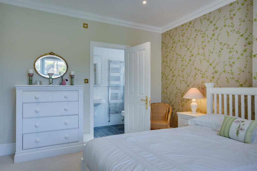 Additional image 22 of Priests Lane, Shenfield, Brentwood