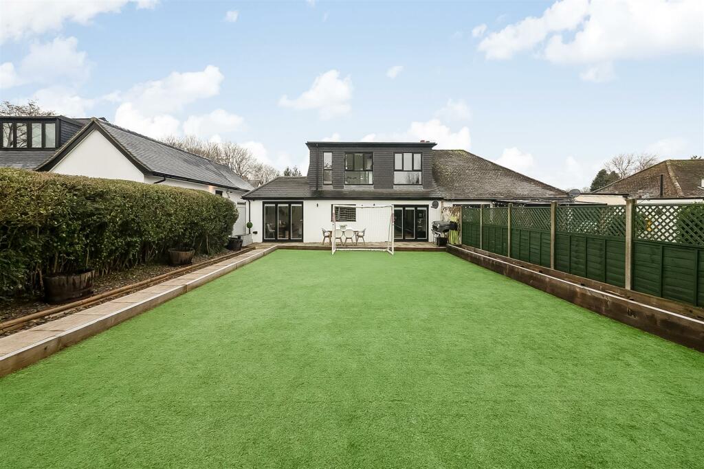 Additional image 16 of Mount Avenue, Chaldon, Caterham