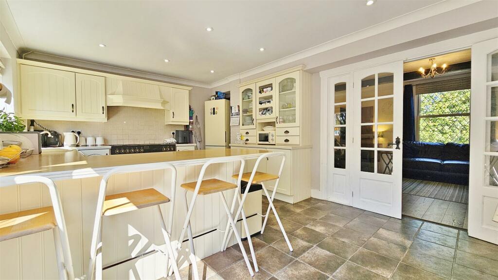 Additional image 7 of Walton Road, Kirby-Le-Soken, Frinton-On-Sea