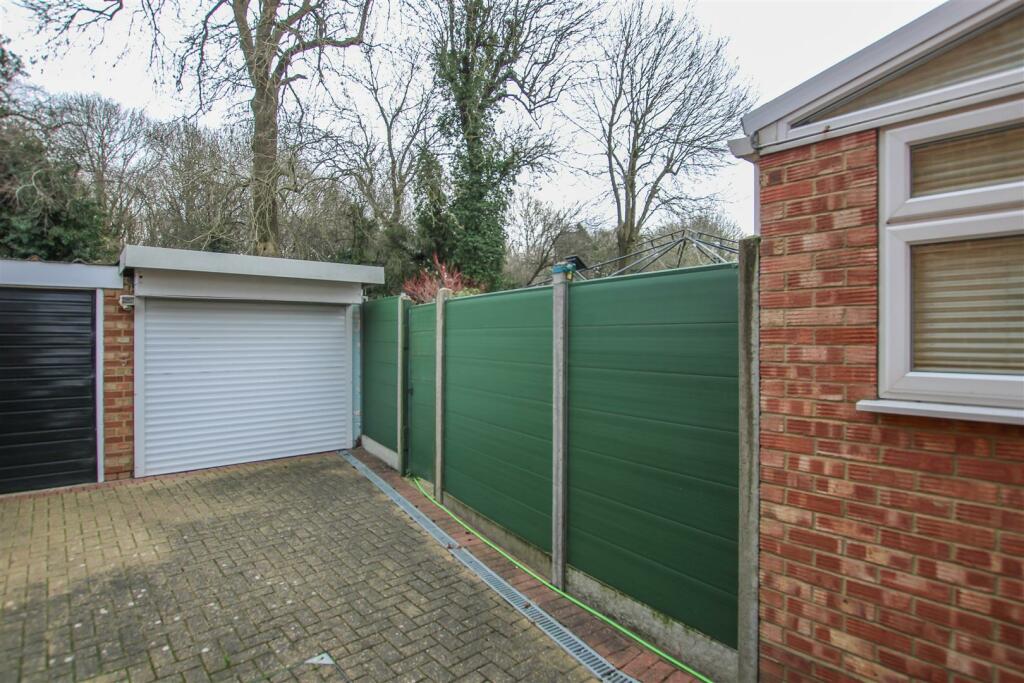 Additional image 15 of Newlands Close, Hutton, Brentwood
