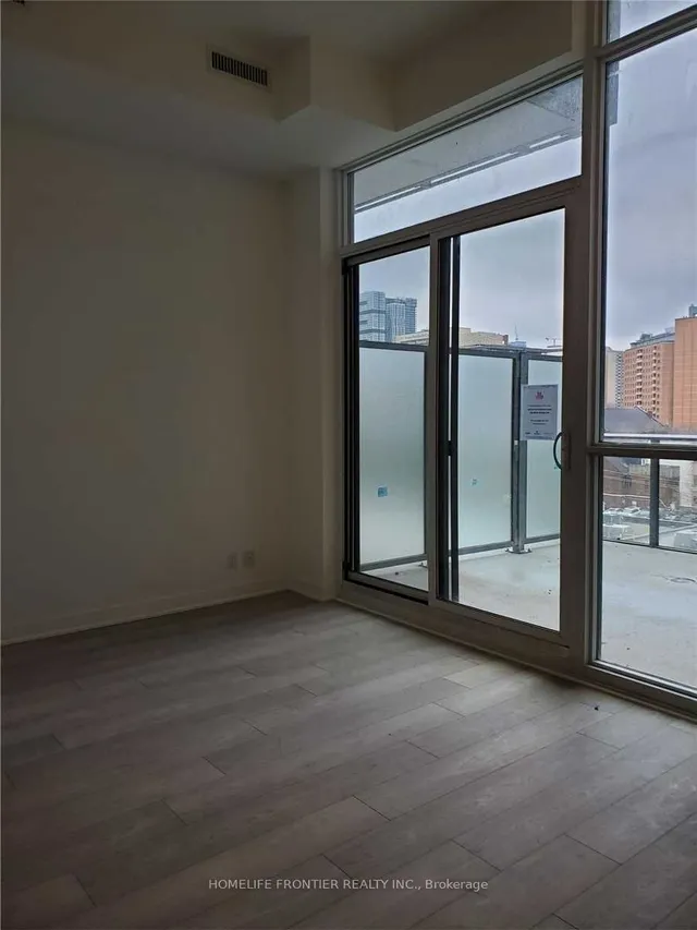 Additional image 3 of 120 Parliament St Unit 604