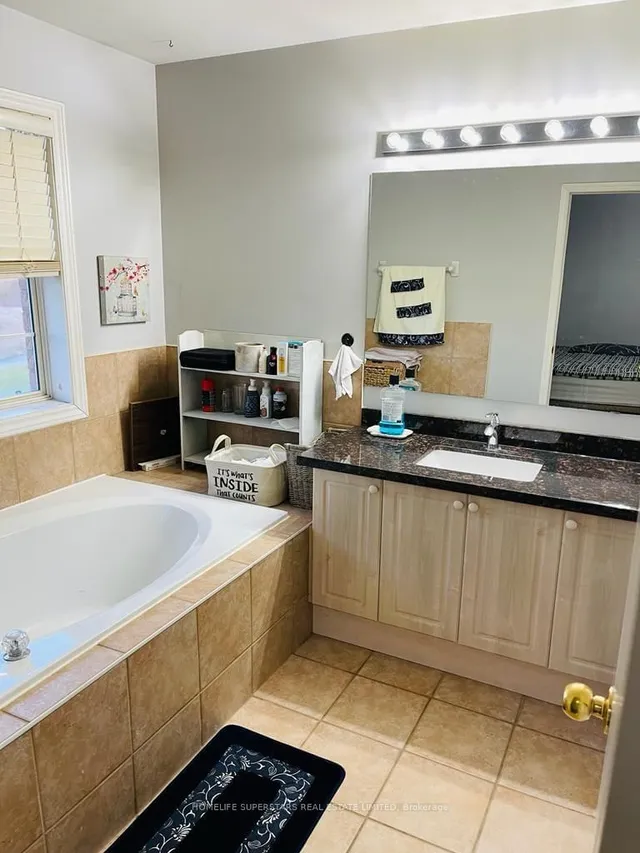 Additional image 17 of 47 Upper Highlands Dr