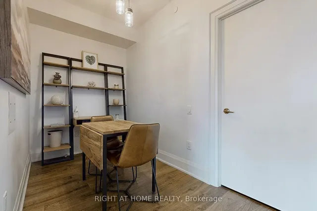 Additional image 19 of 30 Roehampton Ave Unit 1506