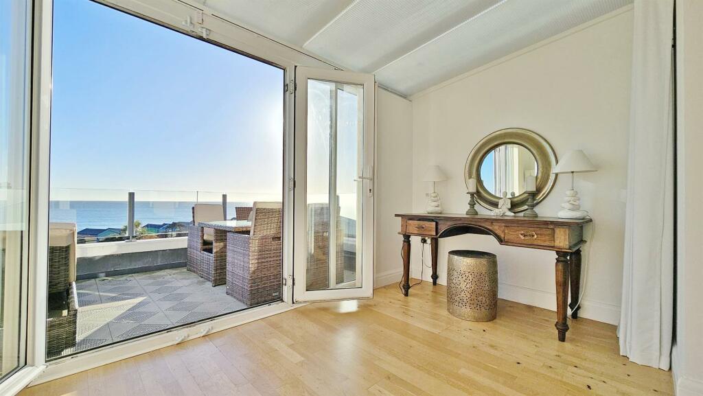 Additional image 17 of Green Lane, Walton On The Naze