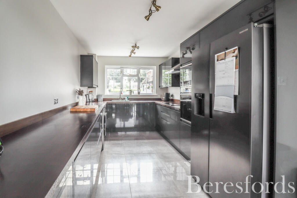 Additional image 4 of Chestnut Walk, Garnetts Lane, CM6