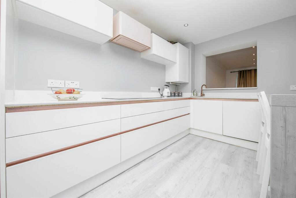 Additional image 6 of Carus Crescent, Highwoods, Colchester