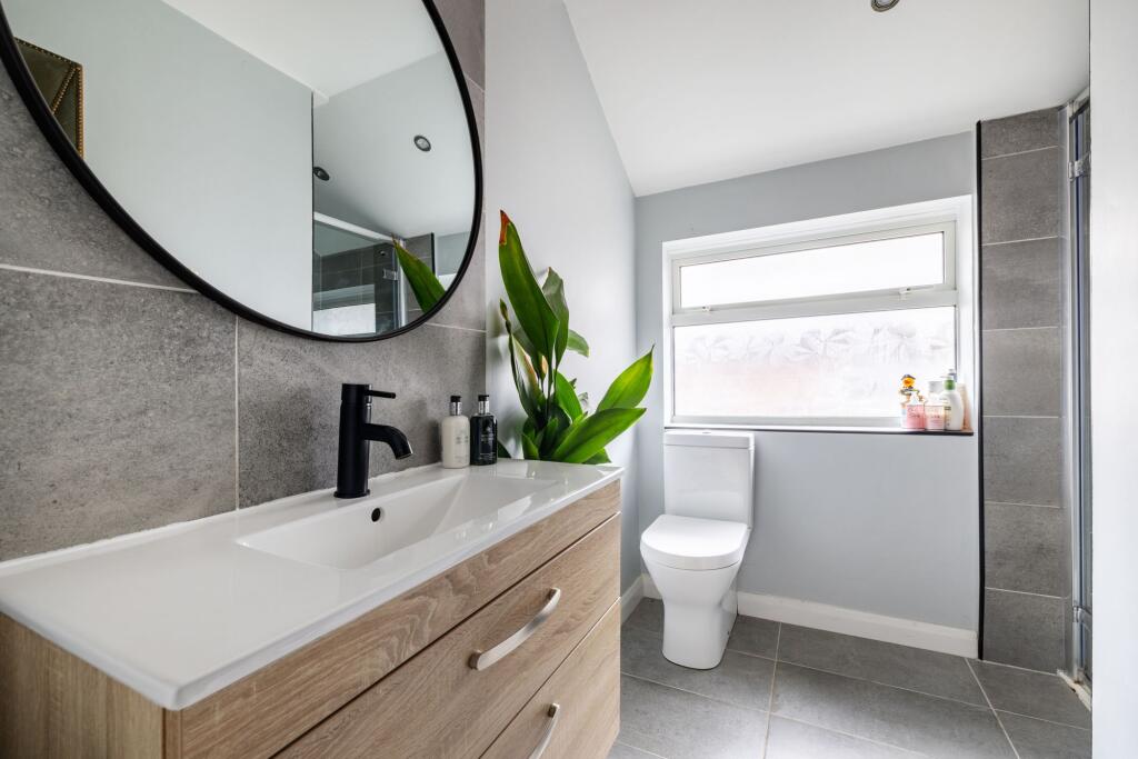 Additional image 9 of Beechwood Road, Caterham, CR3