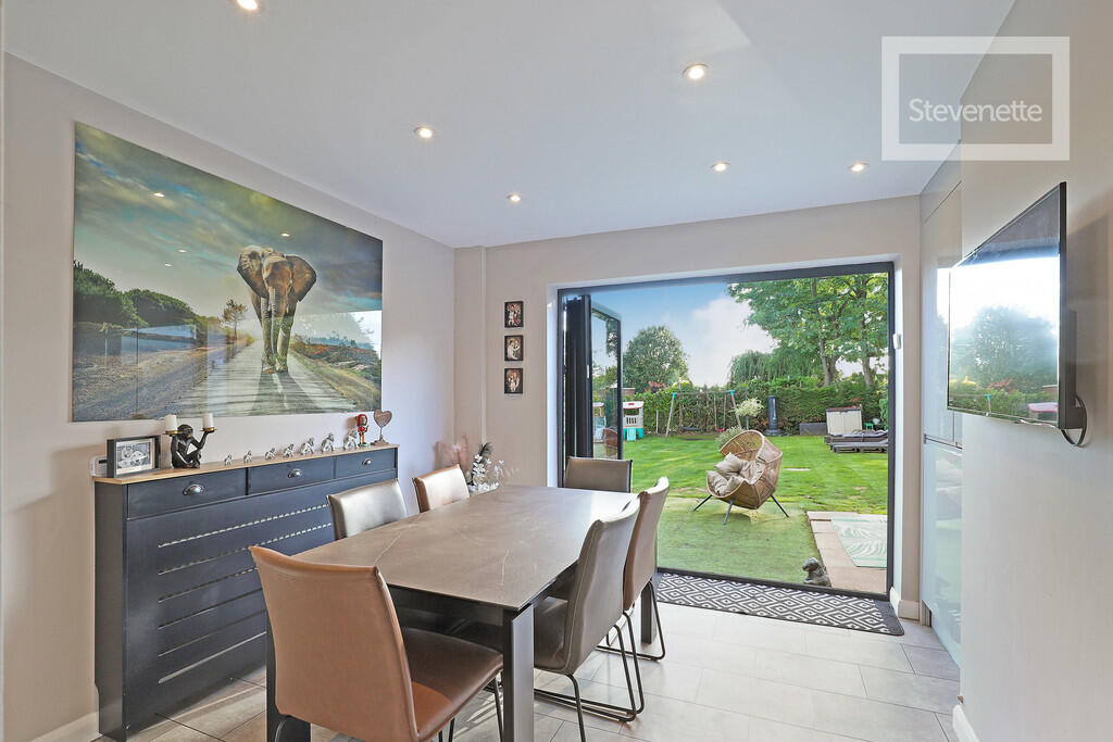 Additional image 27 of Western Avenue, Epping