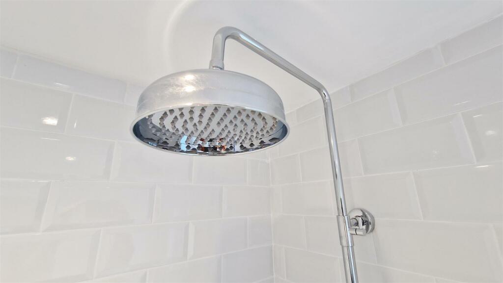 Additional image 24 of Pole Barn Lane, Frinton-On-Sea