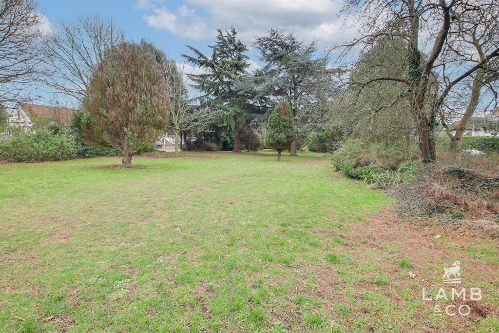 Additional image 21 of Lancaster Gardens West, Clacton-On-Sea