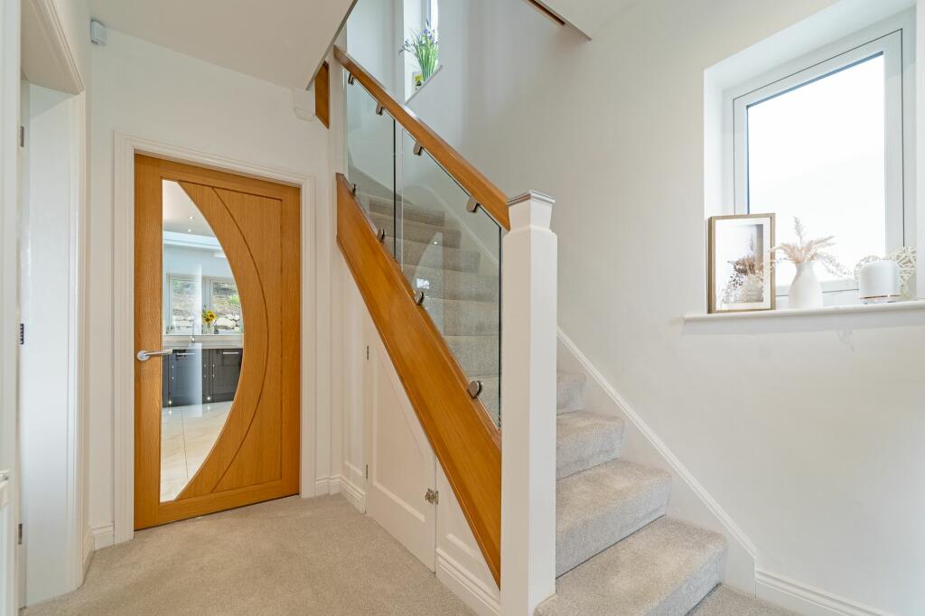 Additional image 11 of Ruthin Road, Gwernymynydd, CH7