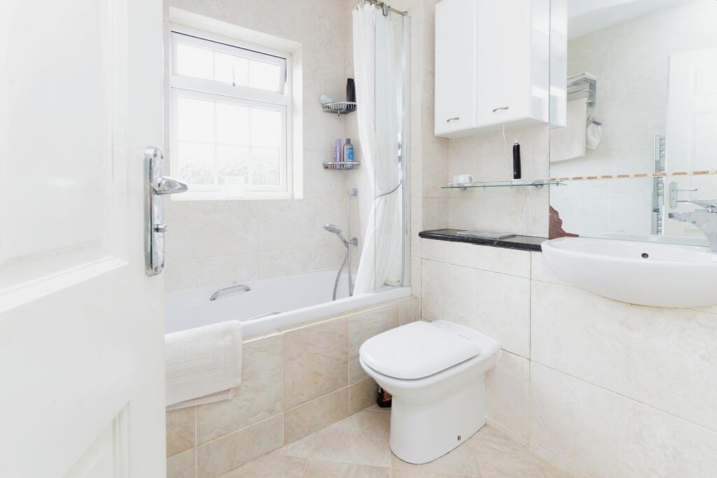 Additional image 18 of Crozier Drive, South Croydon, Surrey, CR2