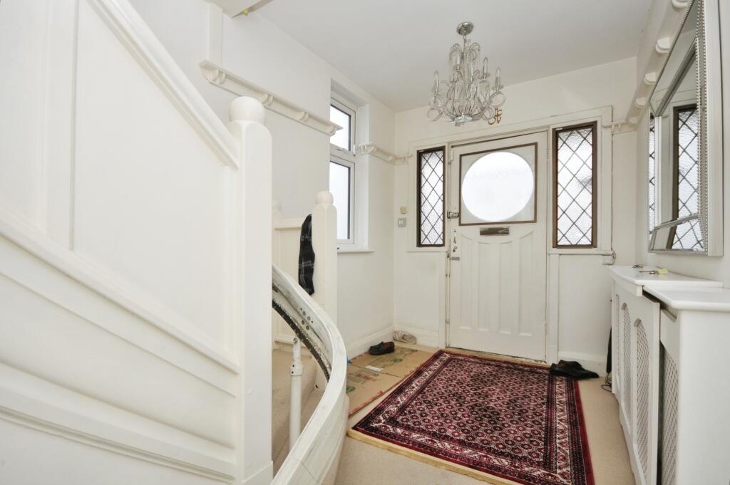 Additional image 2 of Raymead Avenue, Thornton Heath, CR7