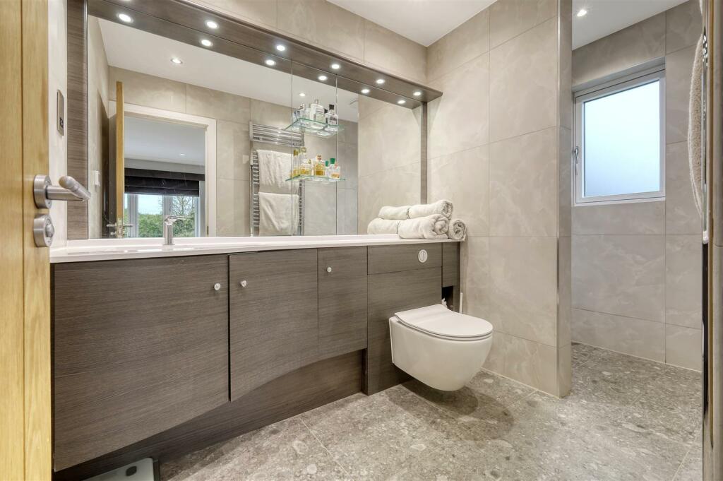 Additional image 32 of Noak Hill Close, Billericay, Essex