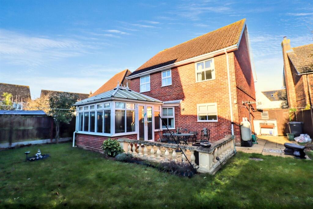 Additional image 21 of Petworth Close, Great Notley, Braintree
