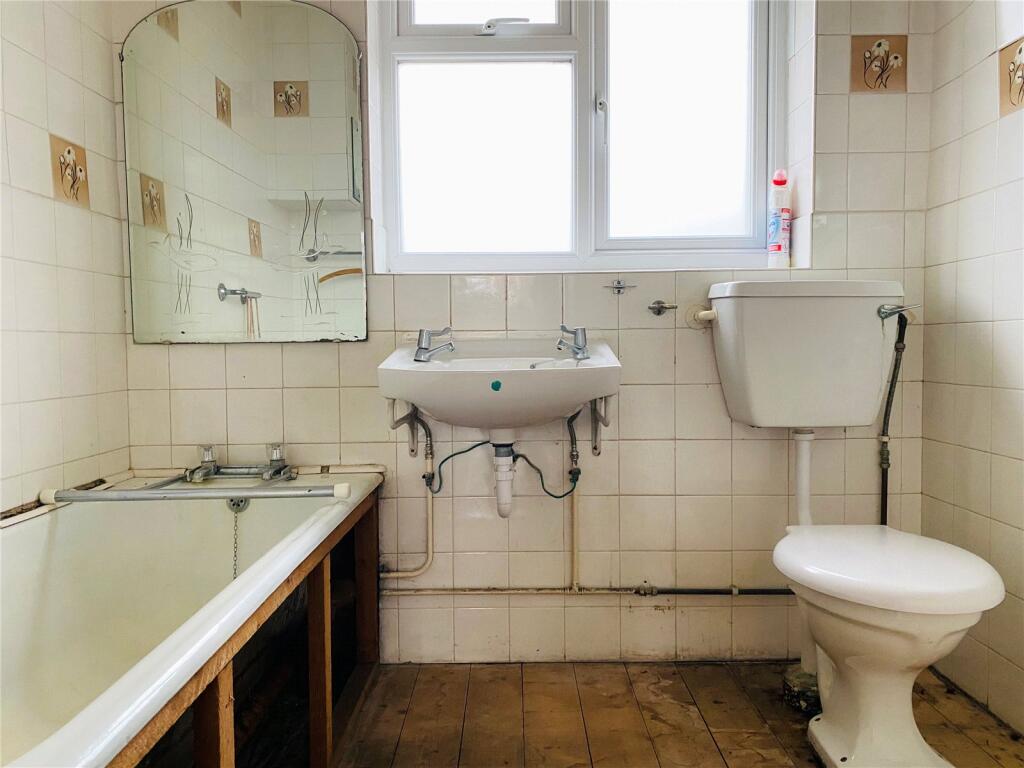 Additional image 8 of London Road, Braintree, CM77