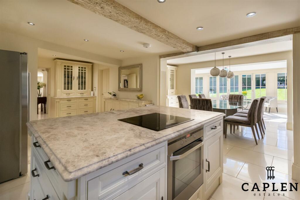 Additional image 4 of Fiddlers Hamlet