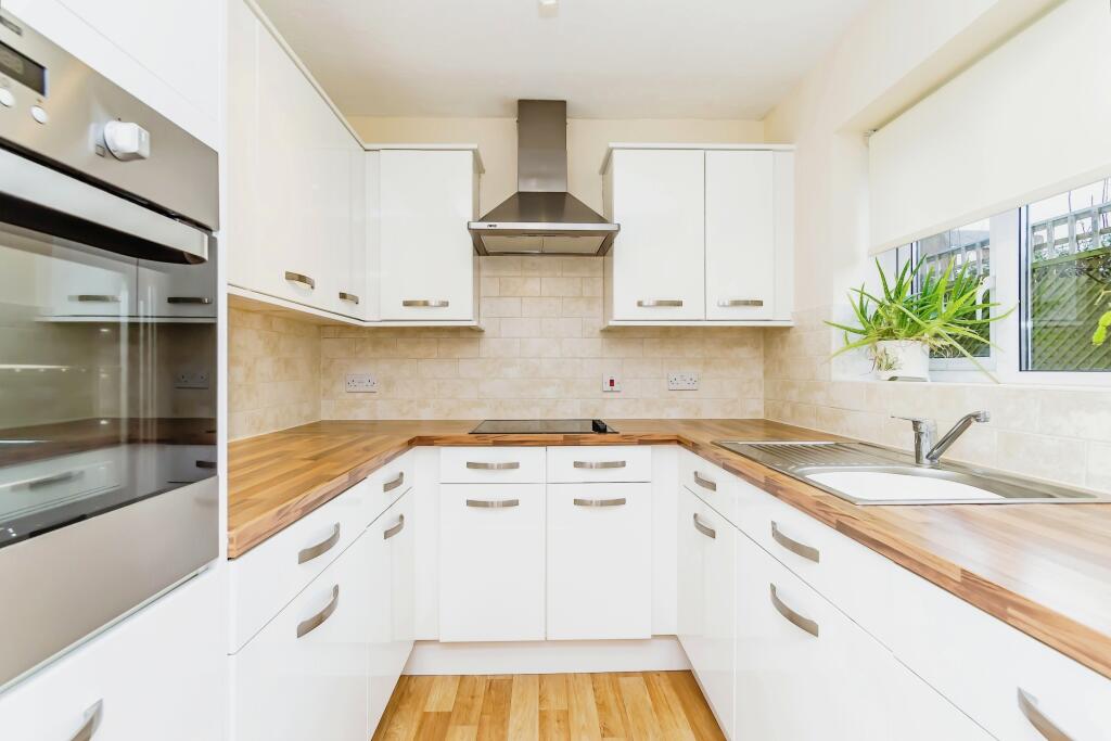 Additional image 11 of Caterham Lodge, 2 Stafford Road, Caterham, Surrey, CR3