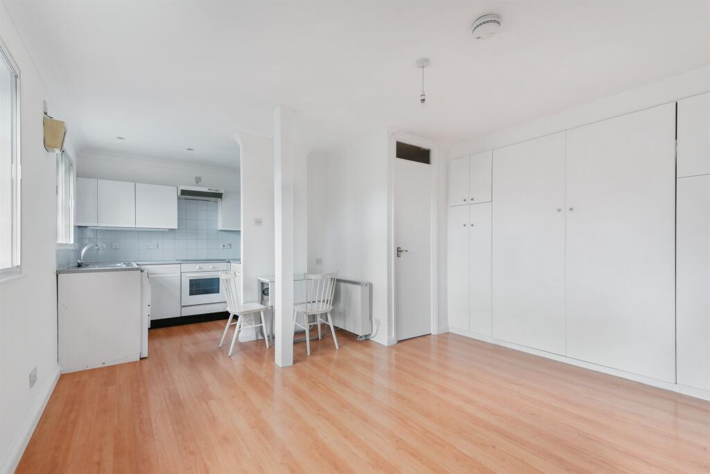 Additional image 10 of Chancellor Gardens, South Croydon