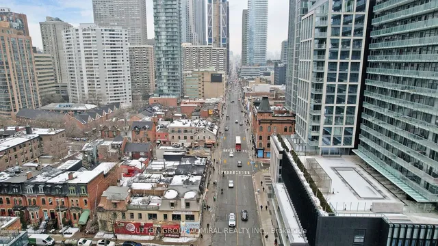 Additional image 30 of 50 Wellesley St Unit 711