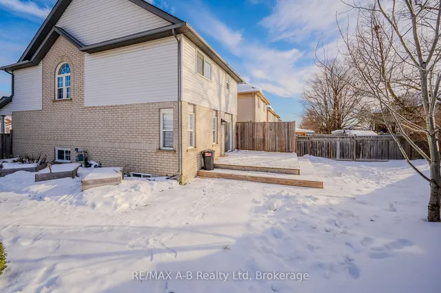 Additional image 23 of 284 Bridlewreath St