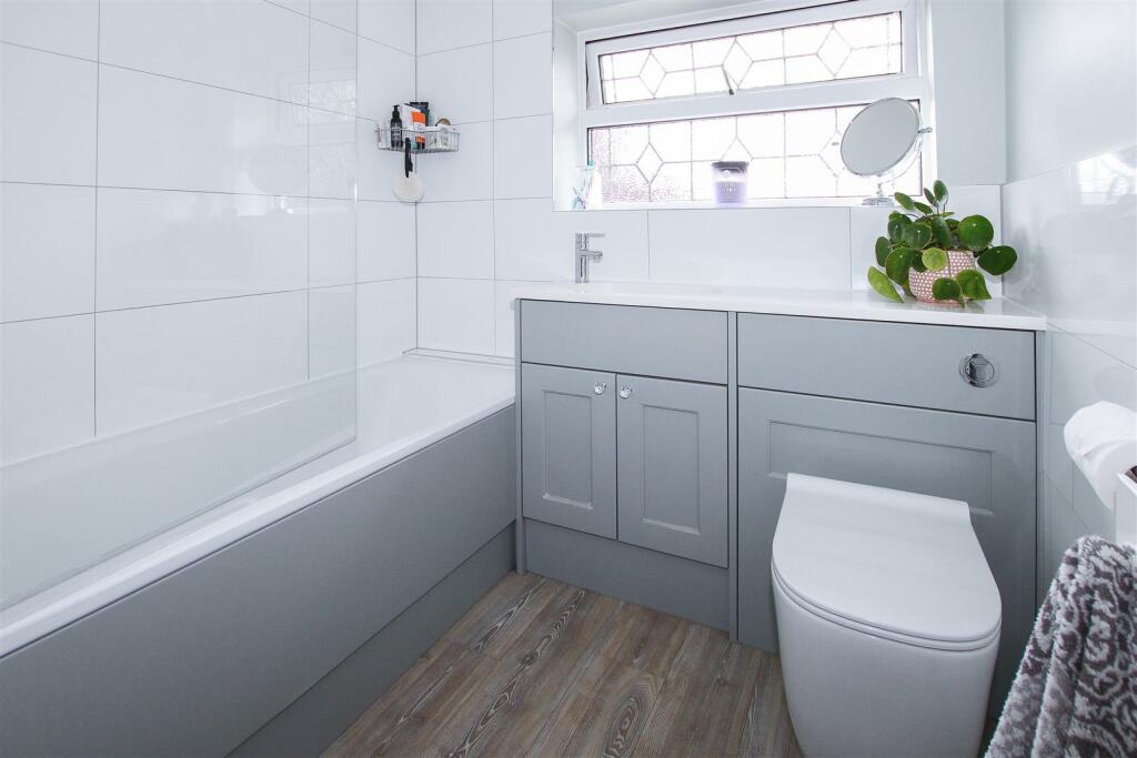 Additional image 14 of Barn Mead, Doddinghurst, Brentwood
