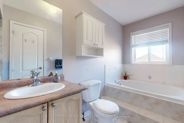 Additional image 14 of 180 Tiller Tr