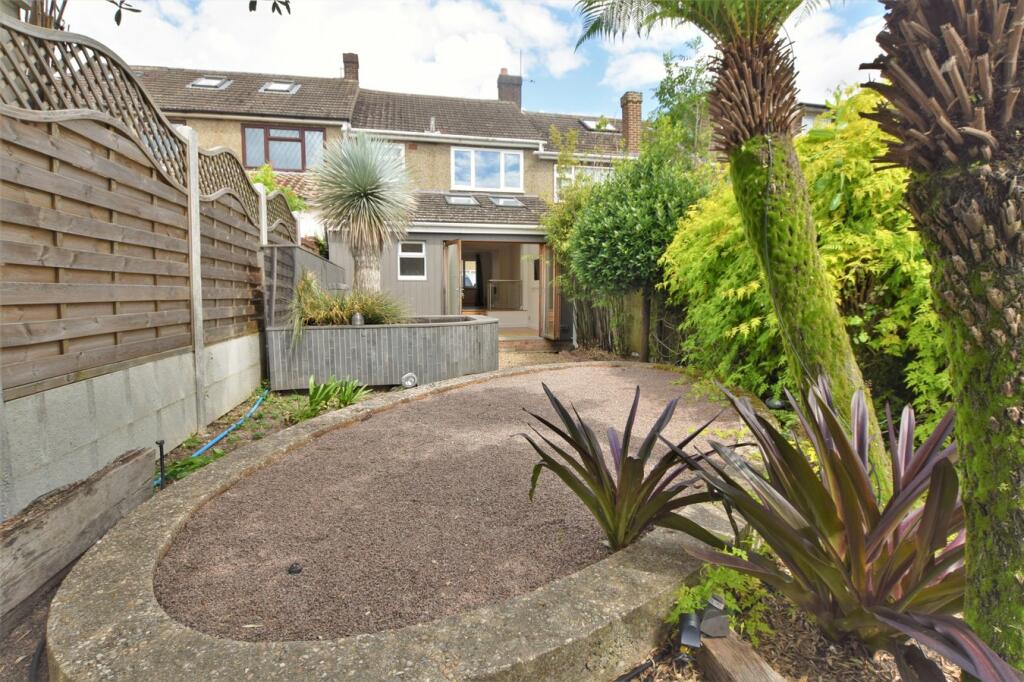 Additional image 18 of Passingham Avenue, Billericay, CM11