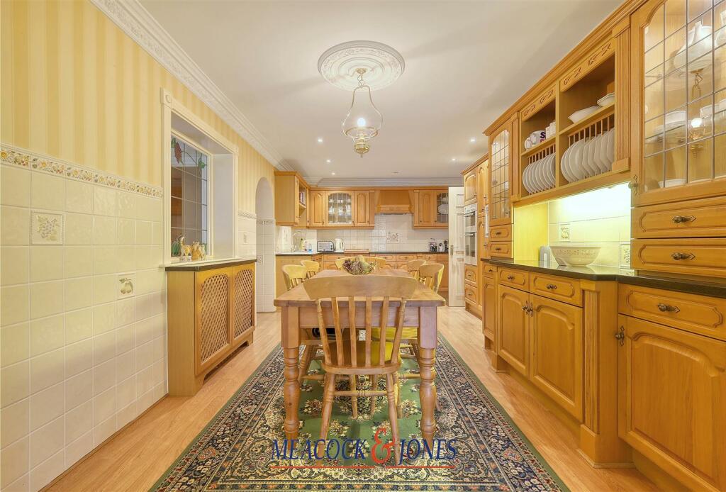 Additional image 17 of Hutton Gate, Hutton Mount, Brentwood