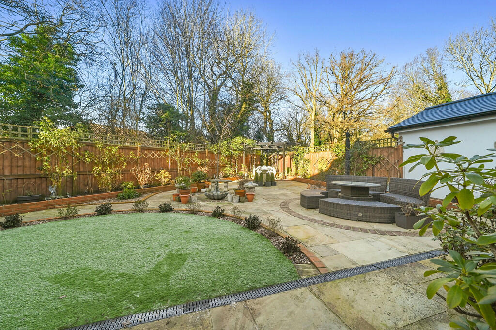 Additional image 24 of De Vere Place, Gosfield, Halstead