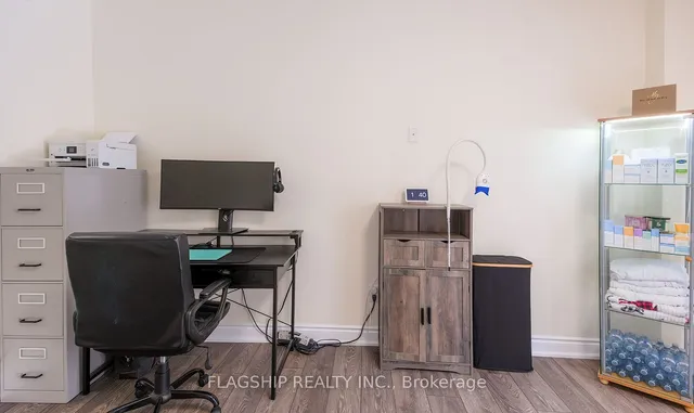 Additional image 24 of 19 Cedar Lake Cres