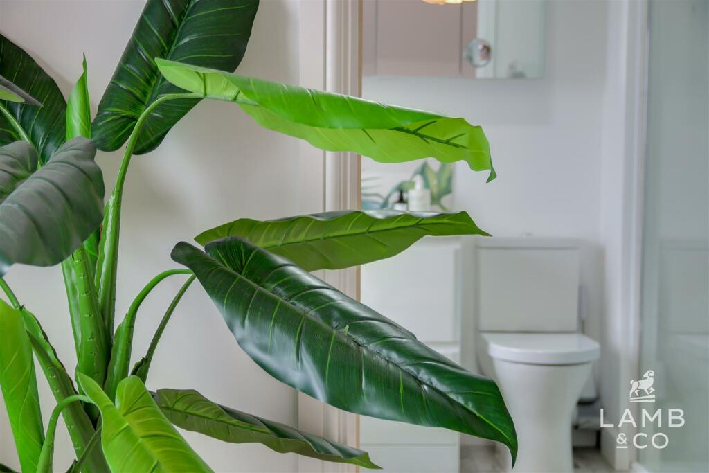 Additional image 30 of Eastern Promenade, Point Clear Bay