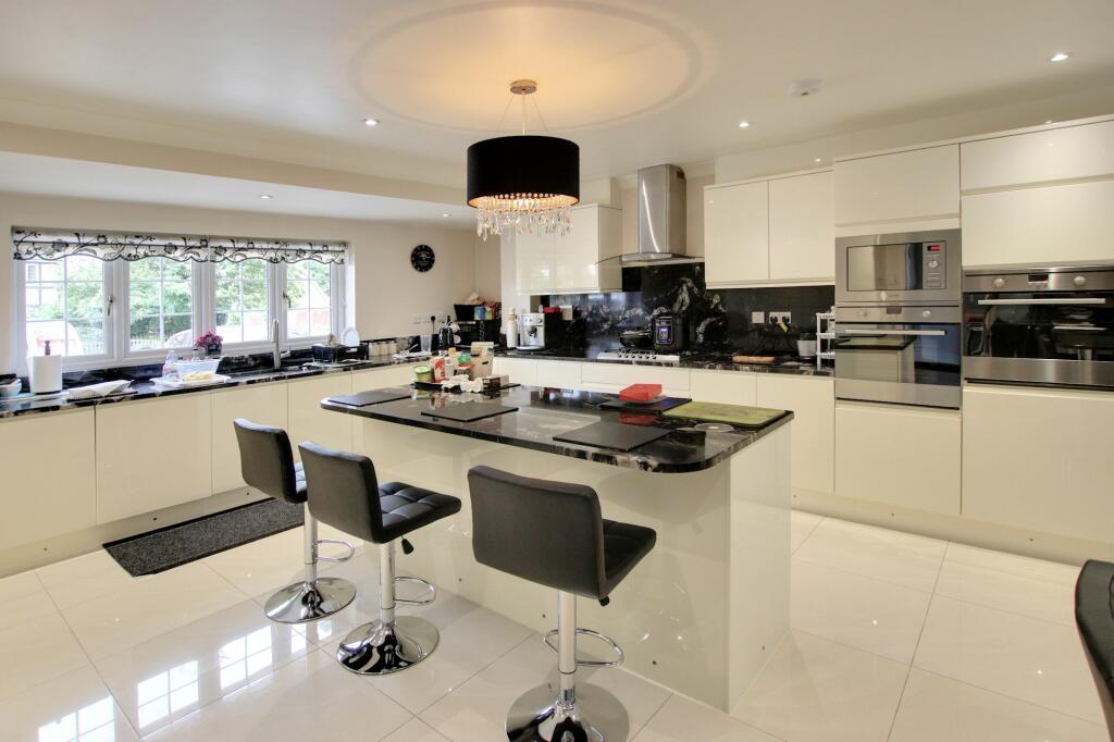 Additional image 2 of Orchard Avenue, Shirley