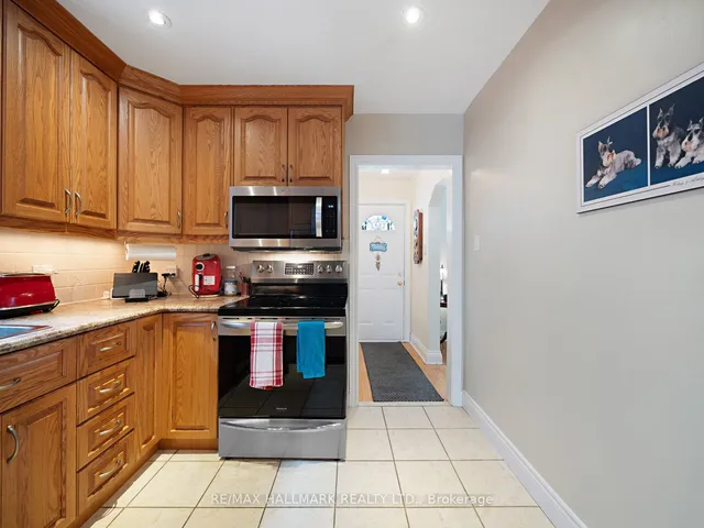 Additional image 12 of 11 Eden Park Rd