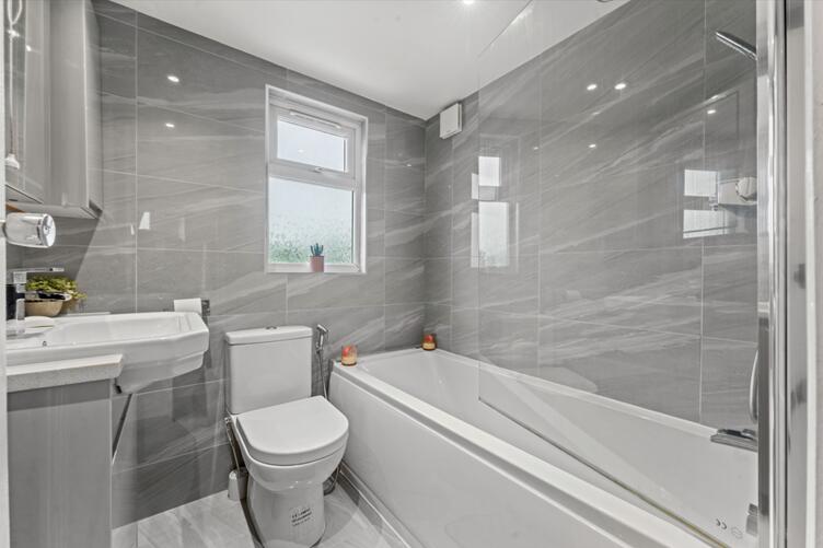 Additional image 26 of Tamworth Lane, Mitcham, CR4