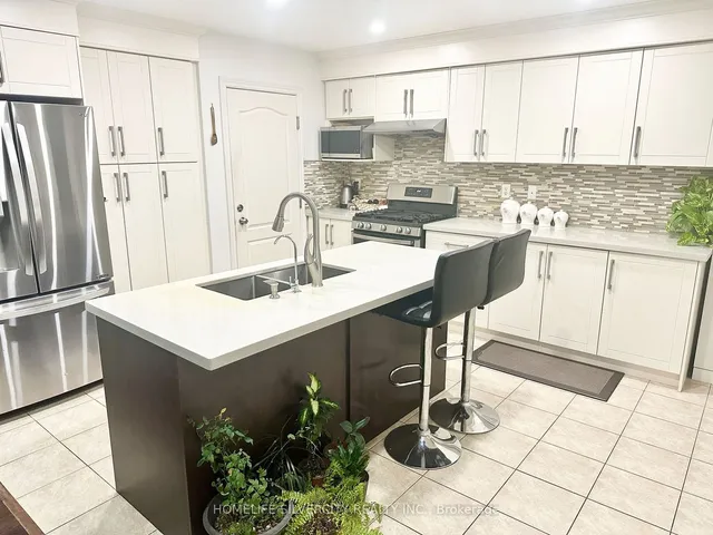 Additional image 8 of 36 Bonavista Dr