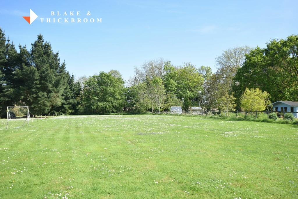 Additional image 4 of Lakeside Oaks, 25 Point Clear Road, St Osyth