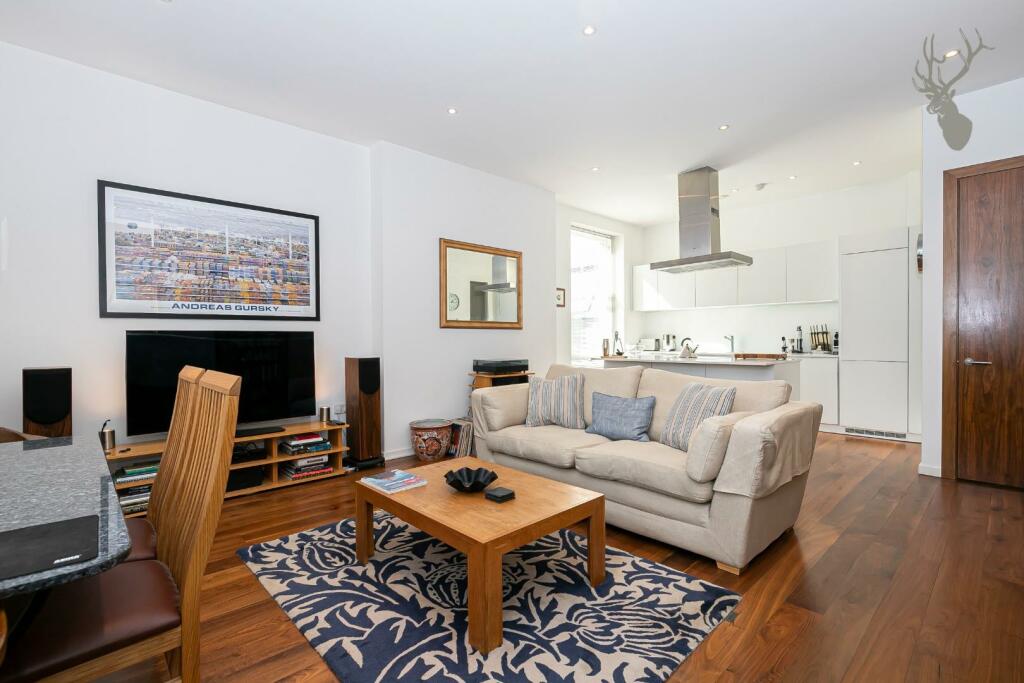 Additional image 5 of Piercing Hill, Theydon Bois,