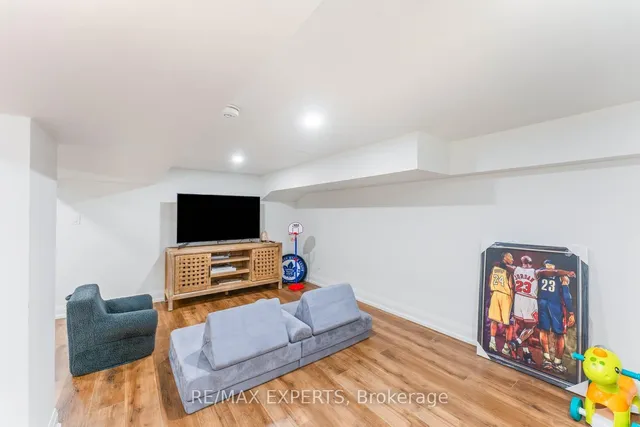 Additional image 28 of 348 Old Orchard Grve