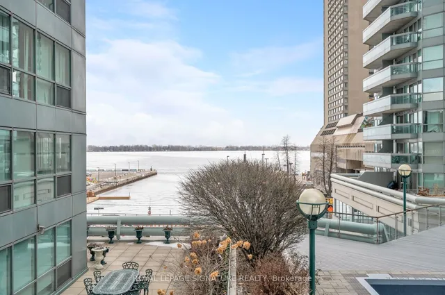 Additional image 17 of 10 Yonge St Unit 413