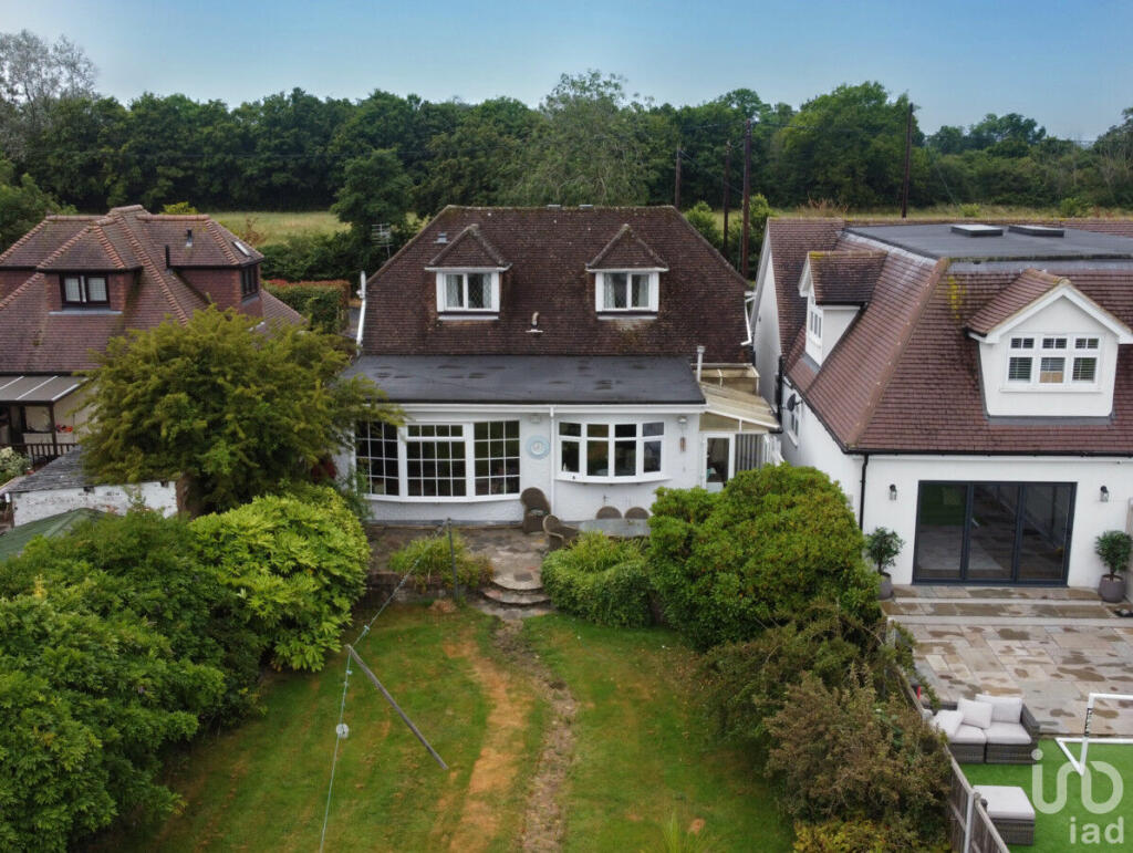 Additional image 18 of Vicarage Lane, North Weald, CM16