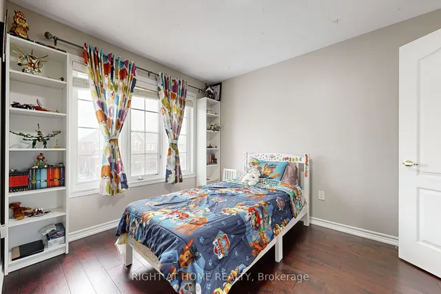 Additional image 22 of 16 Sculptor St