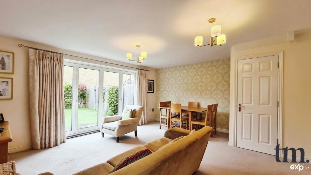 Additional image 20 of Roding Drive, Little Canfield, Dunmow, CM6 1FE