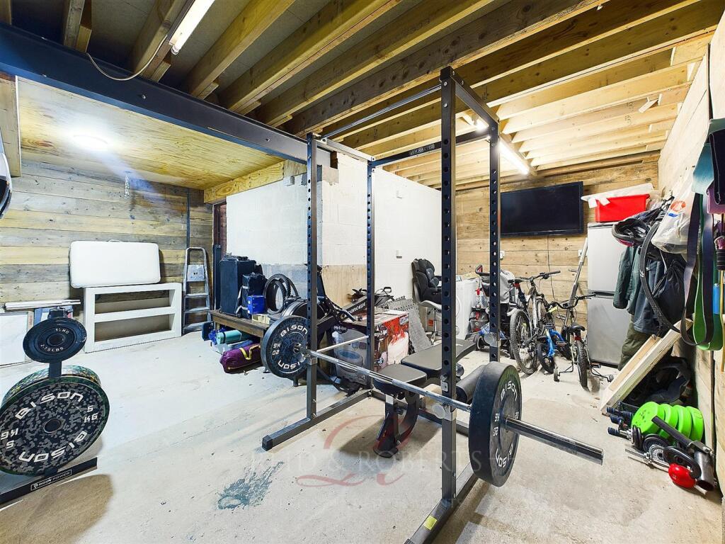 Additional image 37 of Tai Tudors, Pantymwyn, Mold