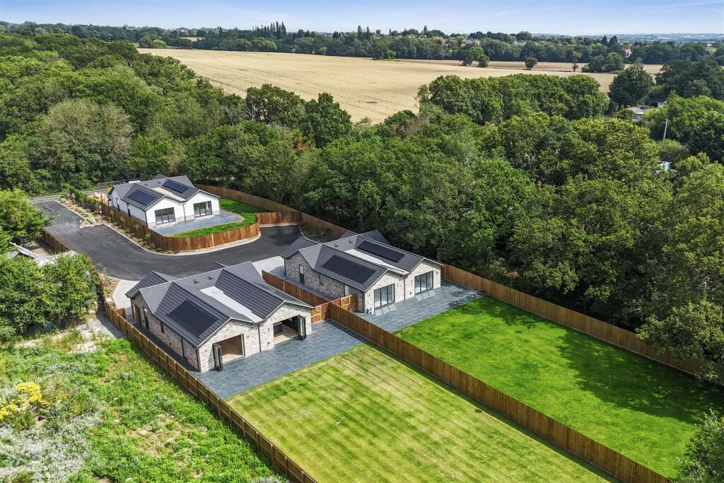 Additional image 6 of New Road, Little Burstead, Billericay