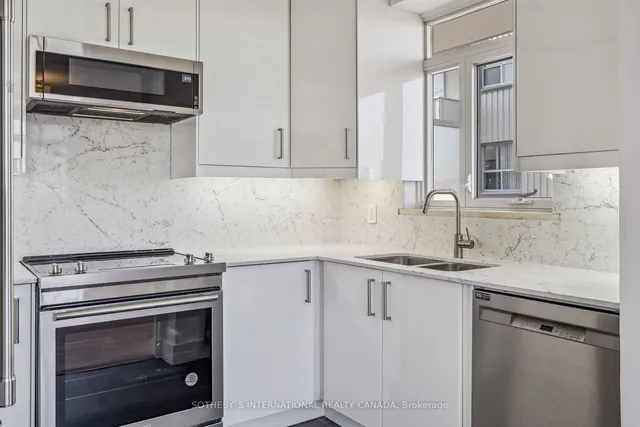 Additional image 12 of 581 Avenue Rd Unit 1005