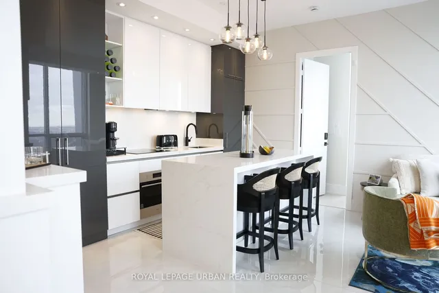 Additional image 7 of 1 Yorkville Ave Unit Lph8