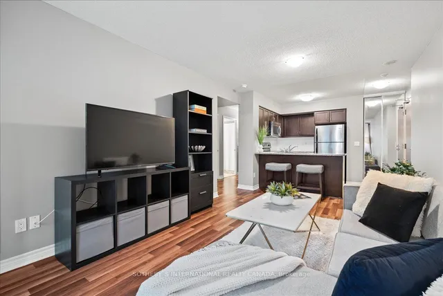 Additional image 5 of 19 Grand Trunk Cres Unit 707