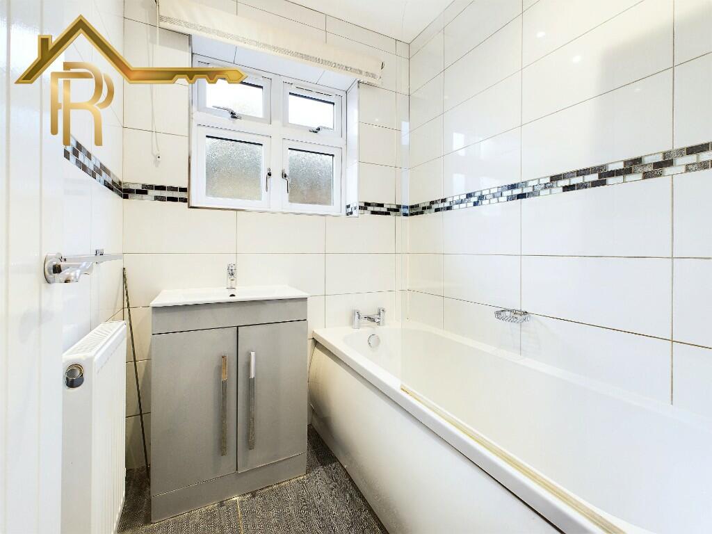 Additional image 13 of Thorndon Avenue, Brentwood, Essex, CM13