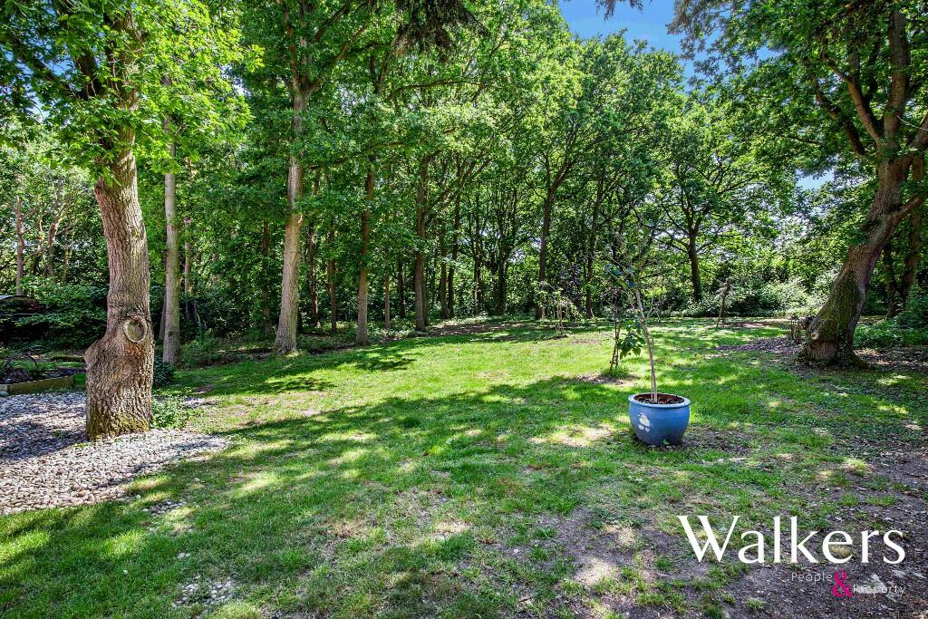 Additional image 23 of Woodland Way, Edney Common
